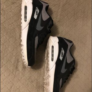 Nike Air Max 90 Essential